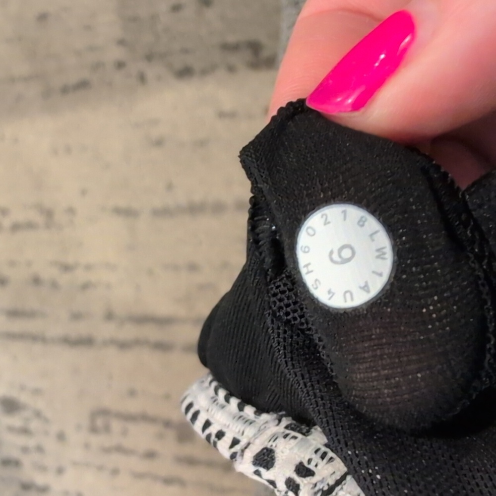 Lululemon Power Pose Tank Monochromic White - Picture 6 of 10